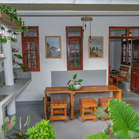 Cosynsurf Bed & Breakfast Matara Exterior photo